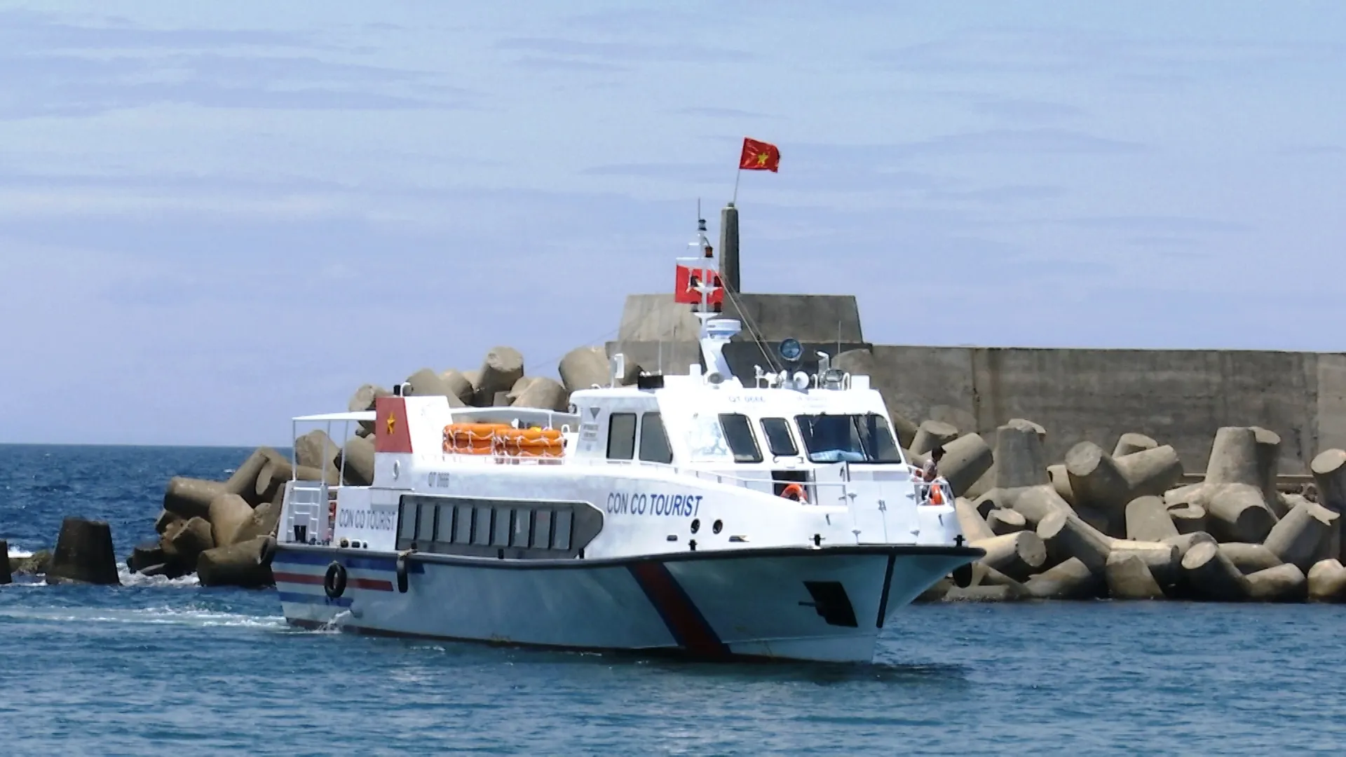 tai-sao-phuong-tien-di-chuyen-lai-quyet-dinh-chat-luong-cua-tour-dao-nha-trang