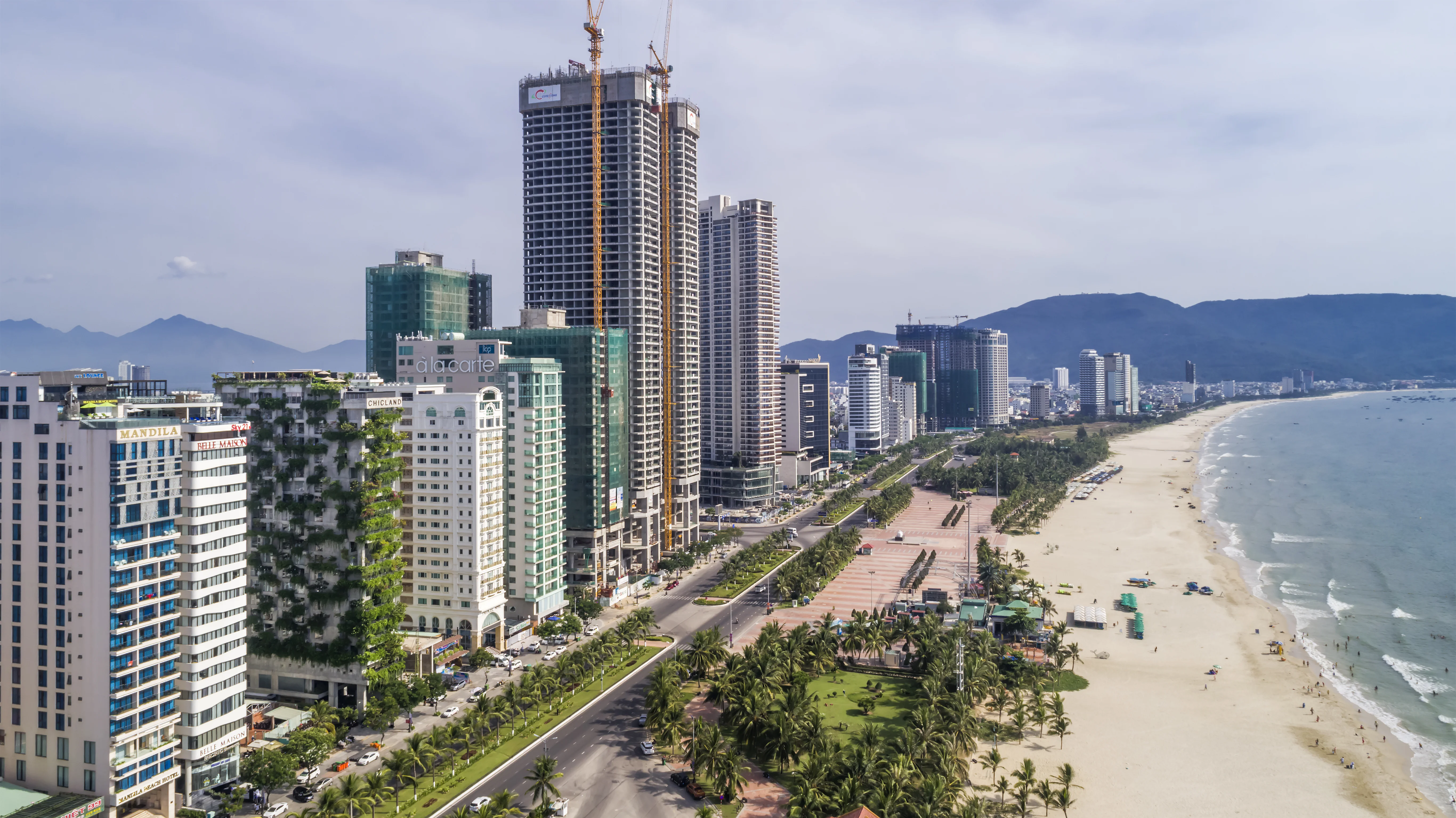 Chicland Đà Nẵng: Vị trí, đặc điểm, tiện ích, giá bán các hạng phòng & kinh nghiệm đặt phòng