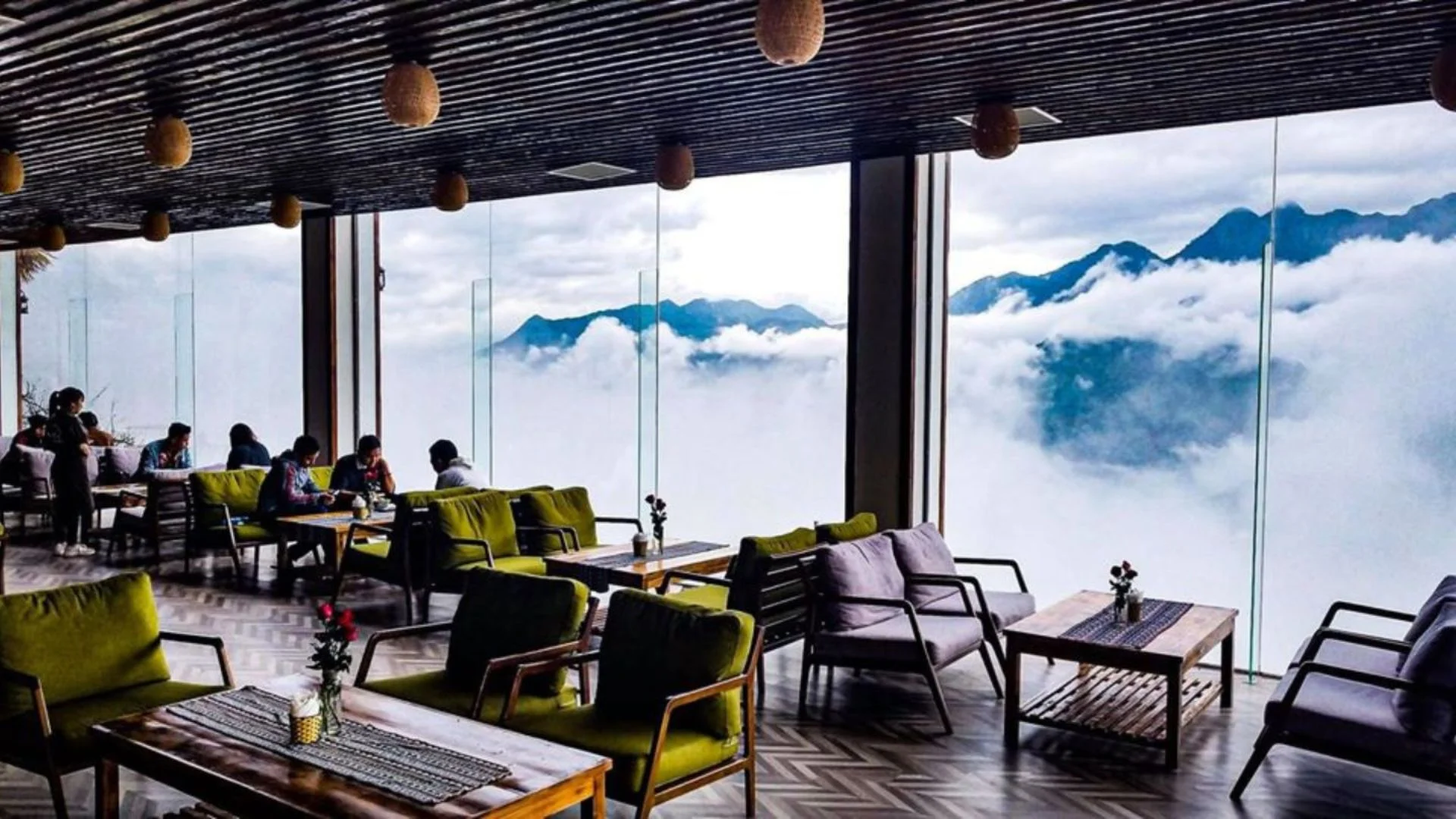1-thumb-quan-cafe-co-view-dep-nhat-sa-pa_1761116271