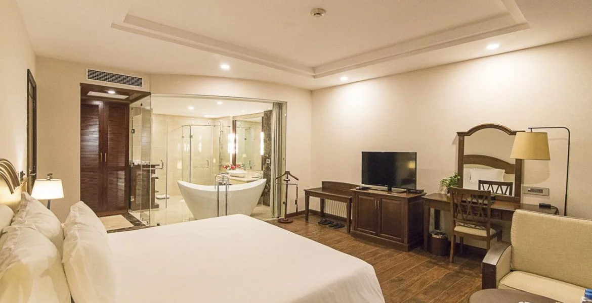 5.-Suite-_-Bedroom-3-1170x600