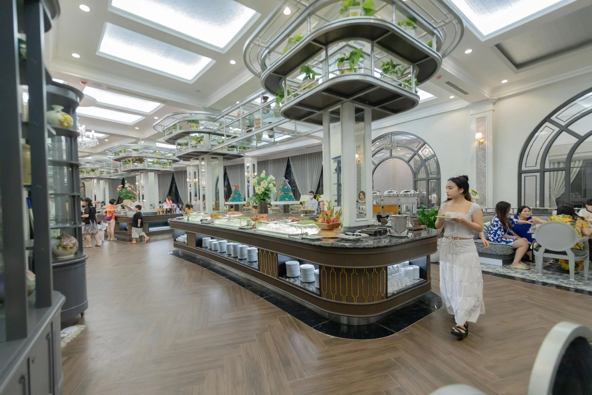 Review chi tiết các hạng biệt thự và cập nhật bảng giá mới nhất tại Vườn Vua Resort & Villas Phú Thọ