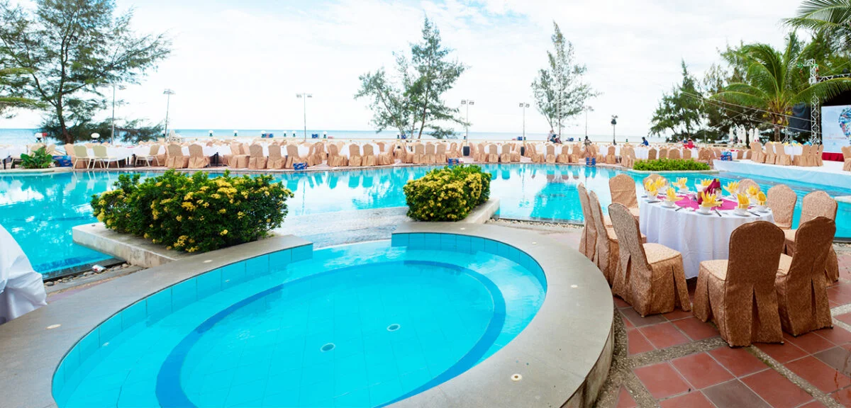 Thực đơn Pool Party: Những món ăn vừa ngon vừa giúp khách mời giữ được hình ảnh "sang chảnh" ngay cả khi đang ở dưới nước