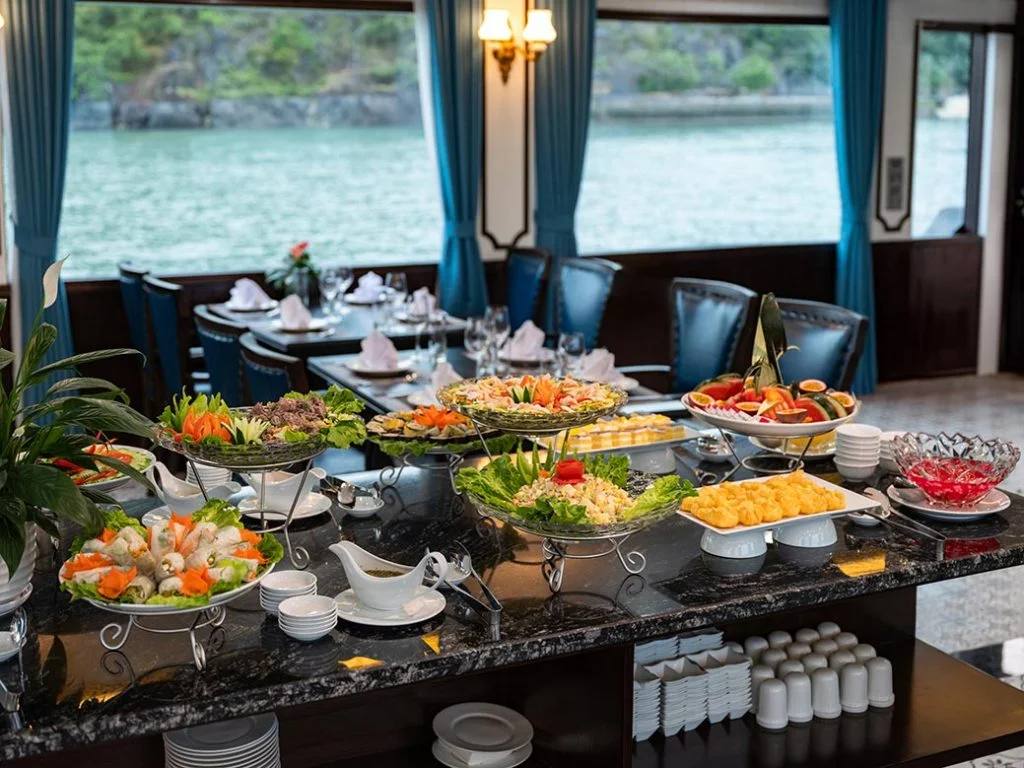 buffet-on-vdream-cruises3-1024x768