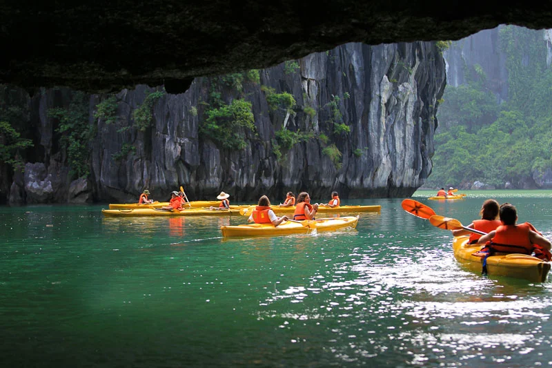 cheo-kayak-halong-2