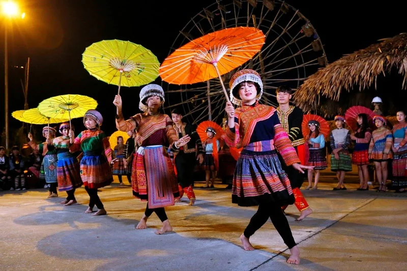 cho-tinh-sa-pa-la-toa-do-hen-ho-ly-tuong-cua-doi-lua-yeu-nhau