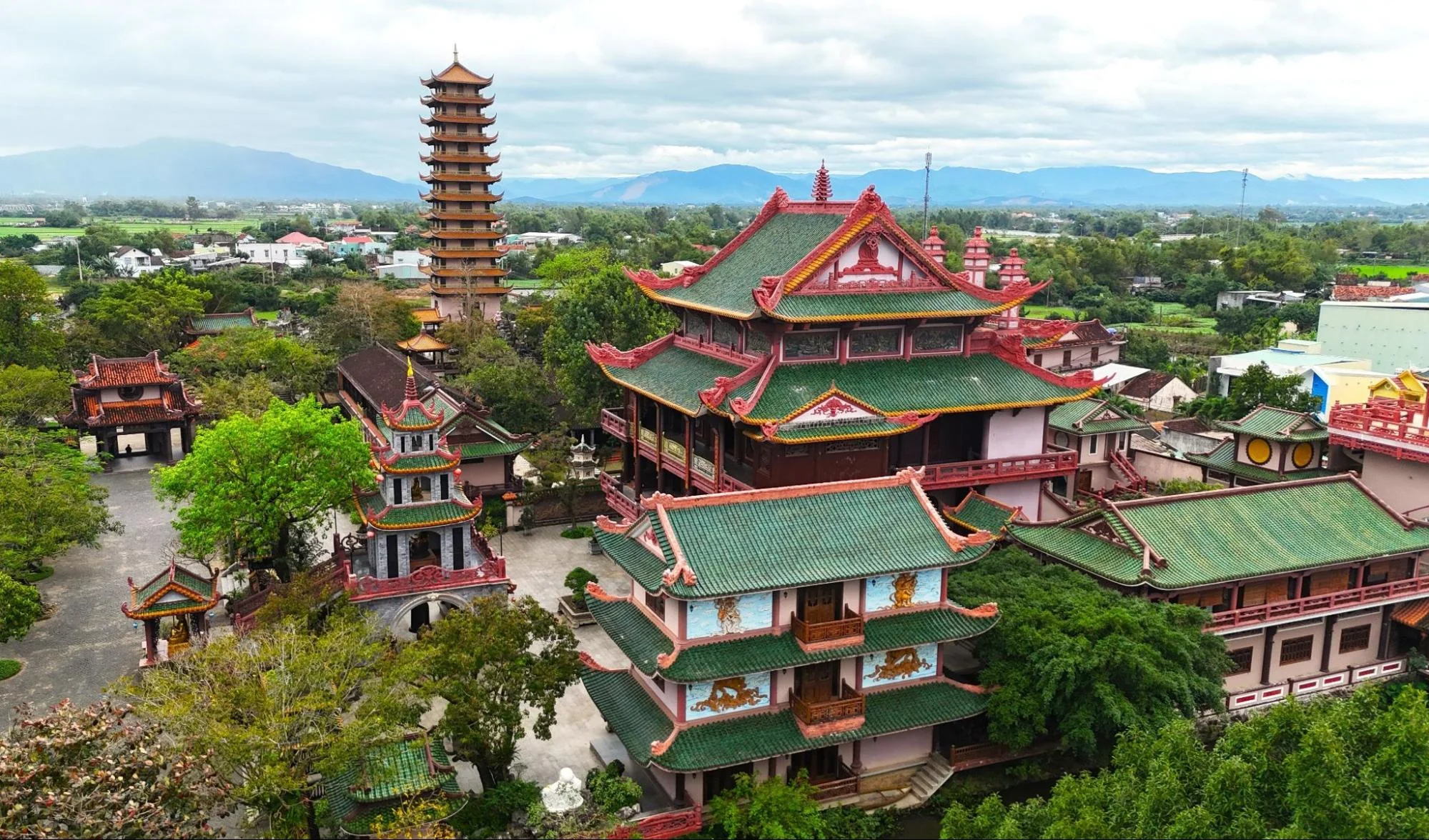 chua-thien-hung-3