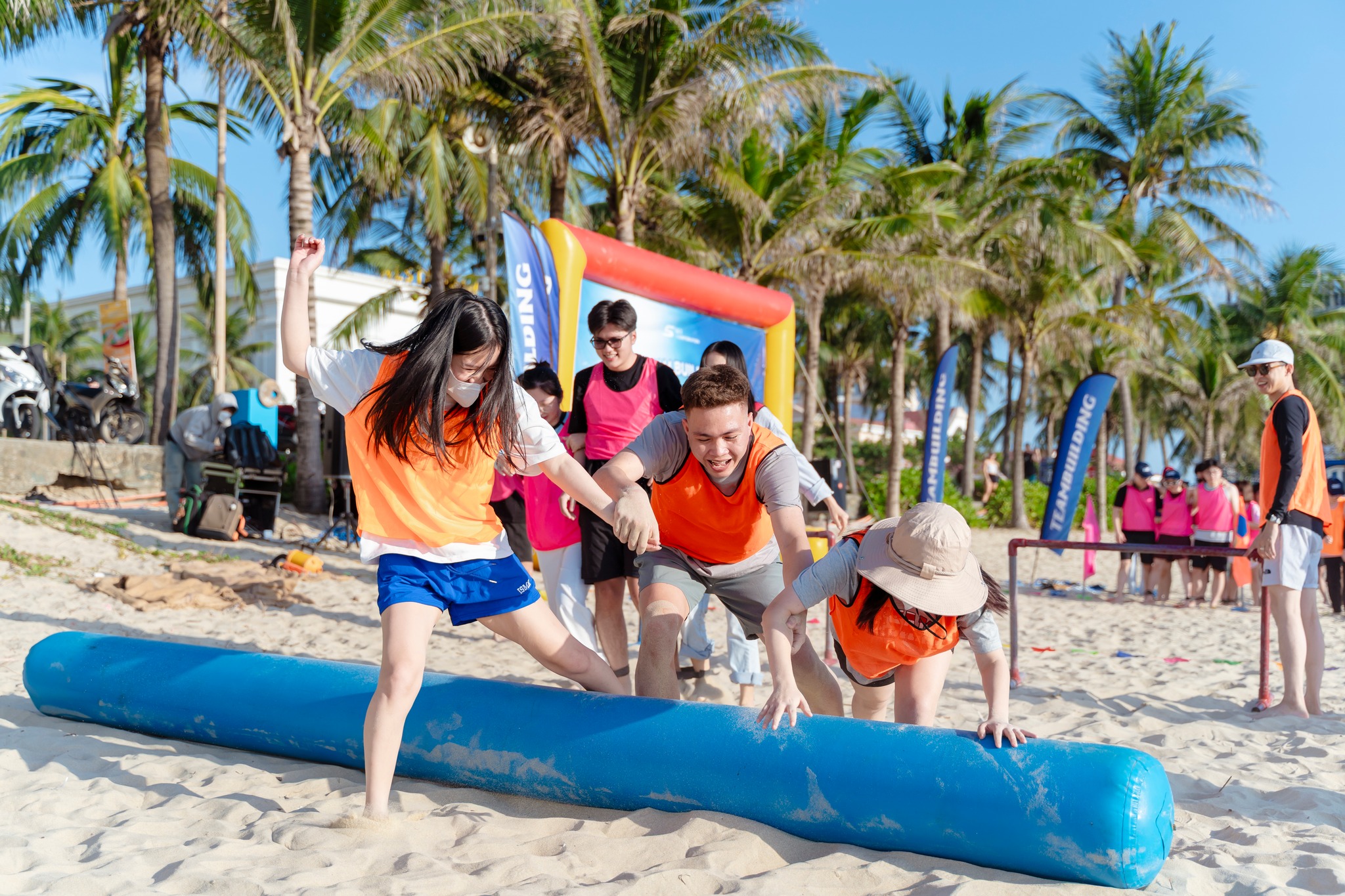 5 sai lầm phổ biến khi thuê thợ ảnh Teambuilding khiến bạn nhận về những tấm hình "dìm hàng" tập thể
