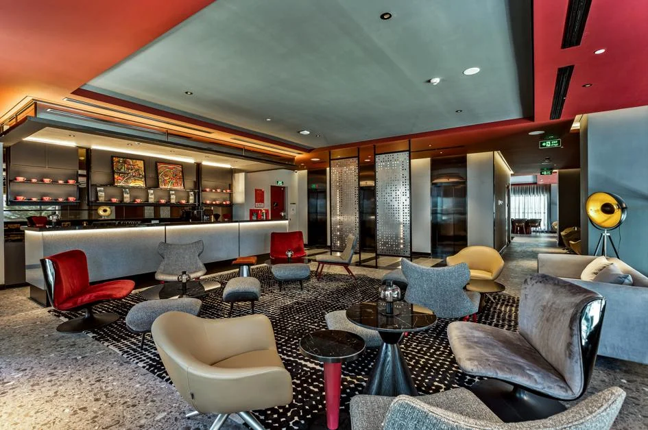 Radisson Red: Vị trí, đặc điểm, tiện ích, giá bán các hạng phòng & kinh nghiệm đặt phòng