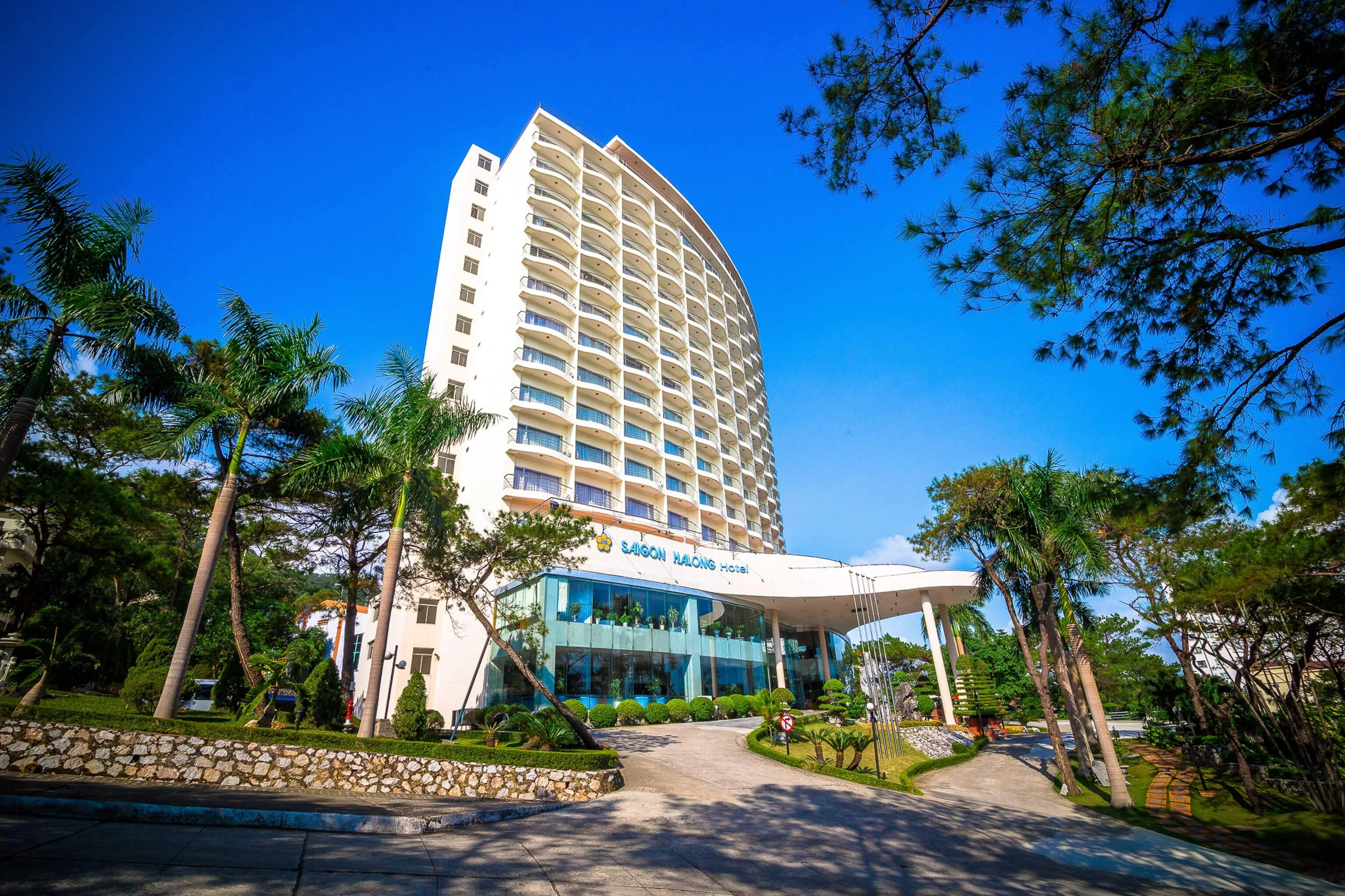 copy-of-1-outside-main-building-day