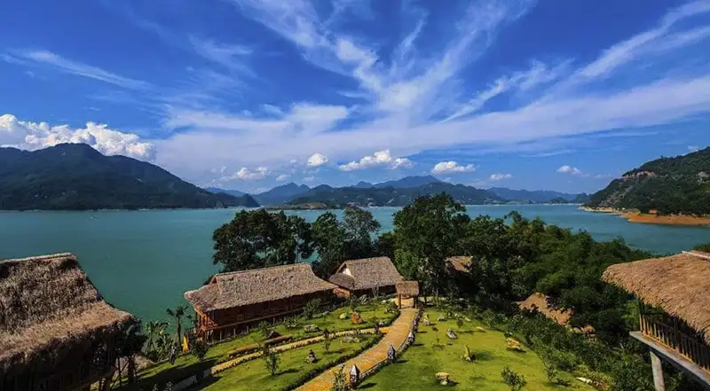 dia-diem-du-lich-hoa-binh-1