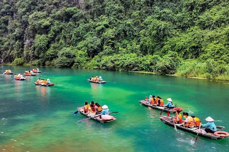 du-lich-tam-coc-bich-dong-ninh-binh-12 (1)
