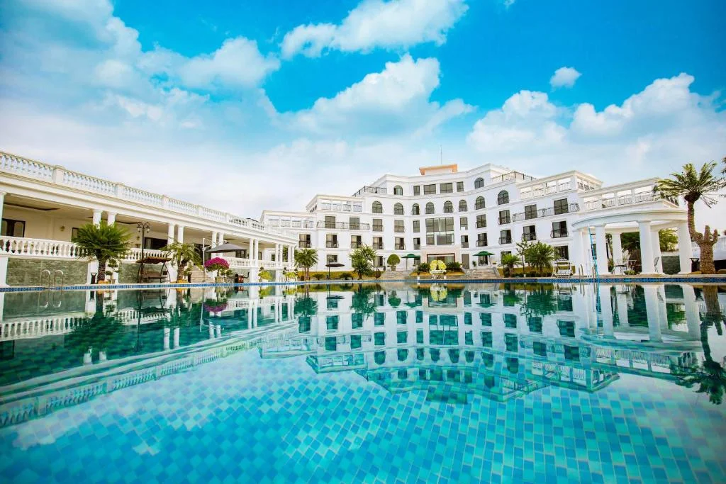 Giá phòng và thông tin chi tiết các hạng phòng tại Glory resort 