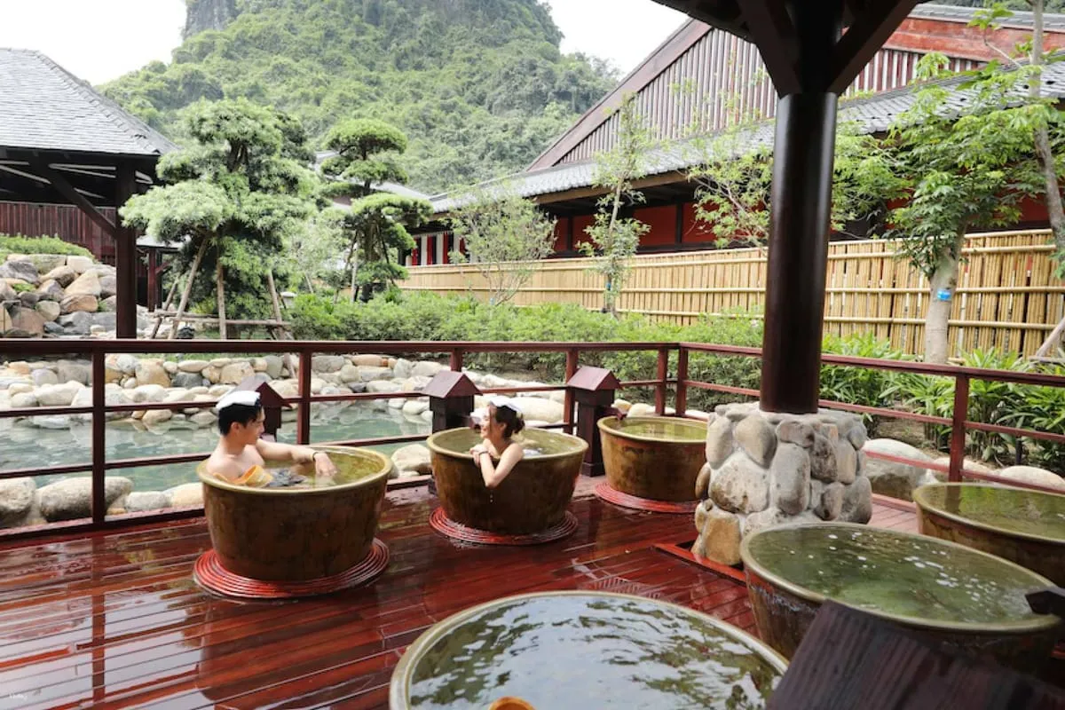 Hilton Onsen Quang Hanh Resort: Vị trí, đặc điểm, tiện ích, giá bán các hạng phòng & kinh nghiệm đặt phòng