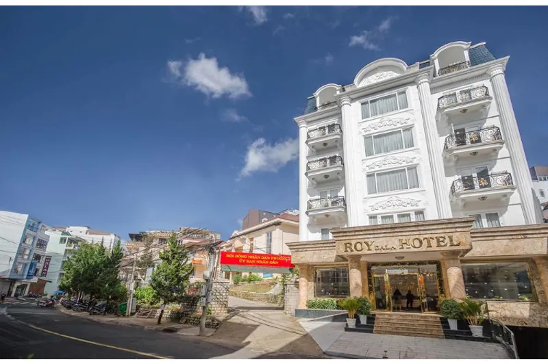 Khách sạn Roy Dala Hotel