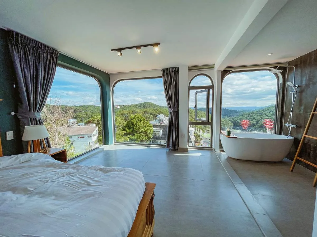 bi-kip-check-in-rang-ro-tai-cac-khach-san-da-lat-view-san-may-la-gi