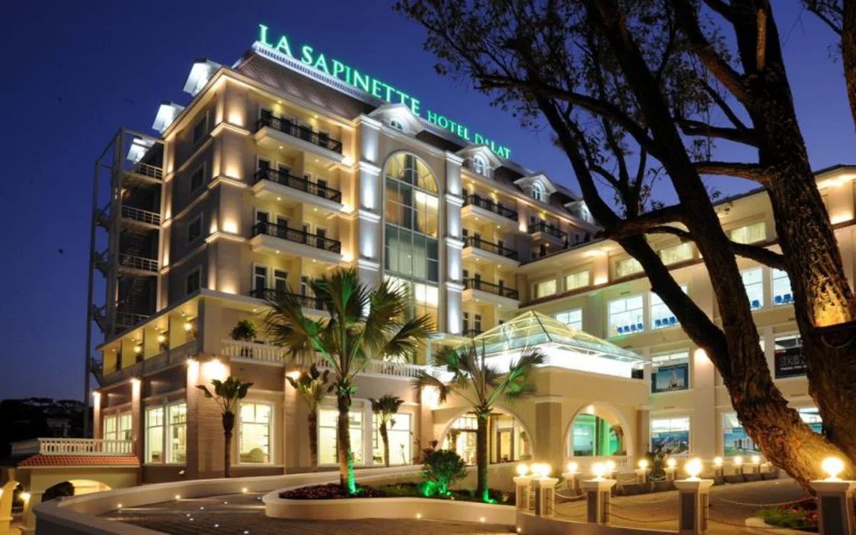 la-sapinette-hotel-dalat
