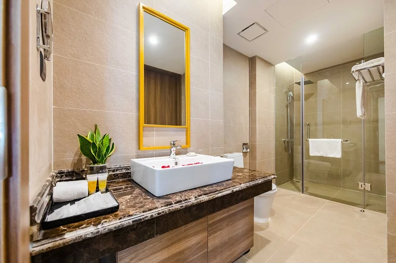Muong-Thanh-Luxury-Ha-Long-Centre-II-deluxe-suite-nguyethalong-5