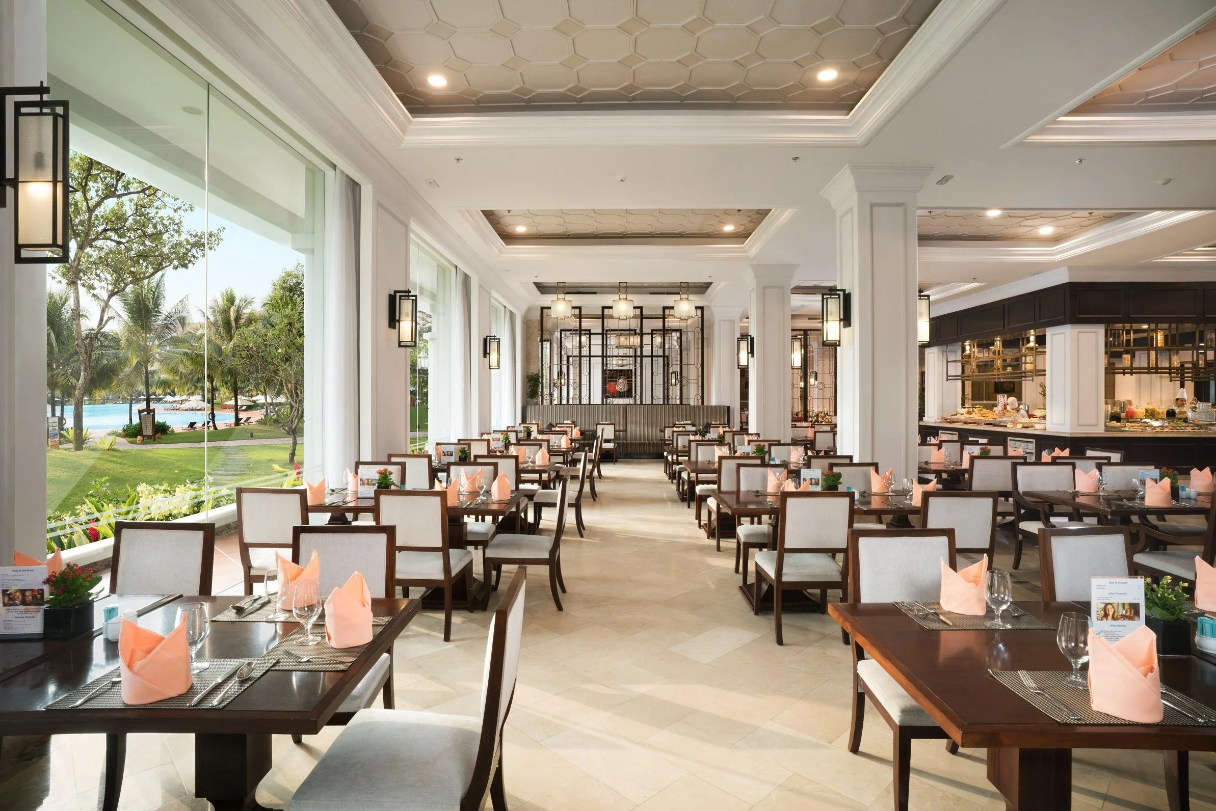 Sheraton Phu Quoc Long Beach Resort: Vị trí, đặc điểm, tiện ích, giá bán các hạng phòng & kinh nghiệm đặt phòng