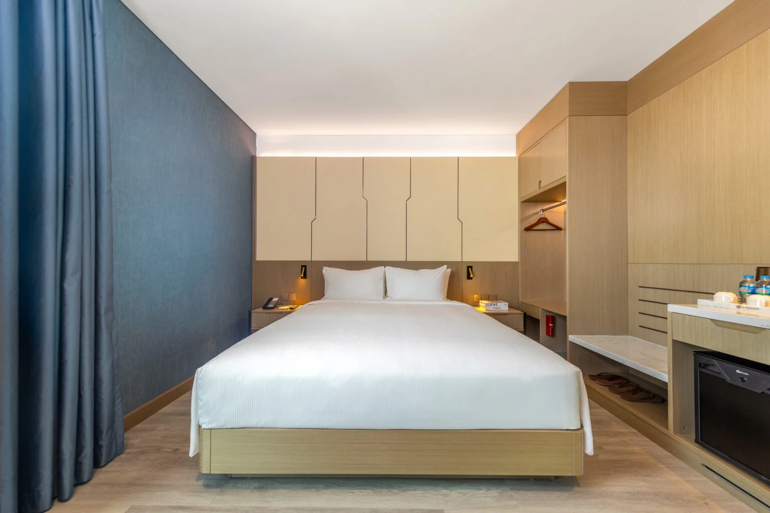 Awaken DaNang Hotel: Vị trí, đặc điểm, tiện ích, giá bán các hạng phòng & kinh nghiệm đặt phòng