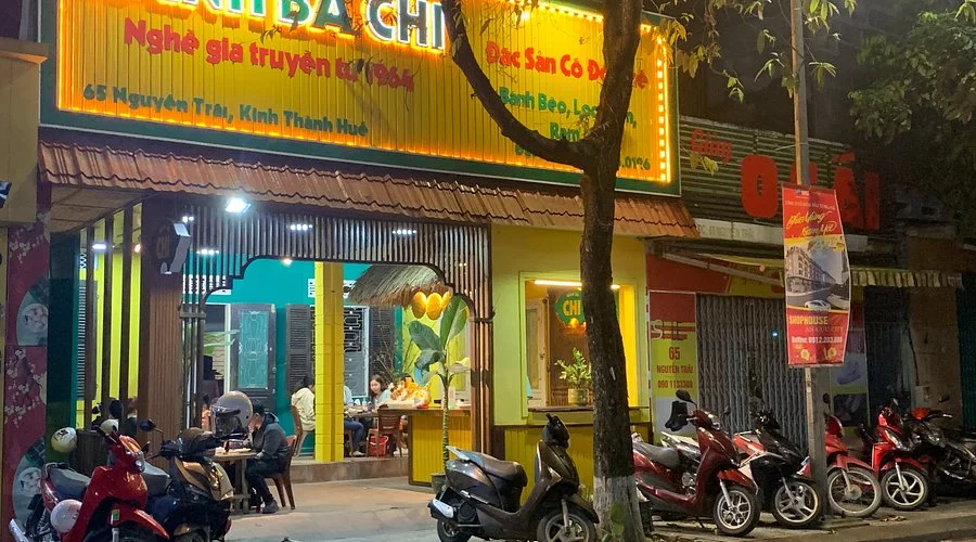 Quan-Banh-Chi-Nguyen-Khuyen