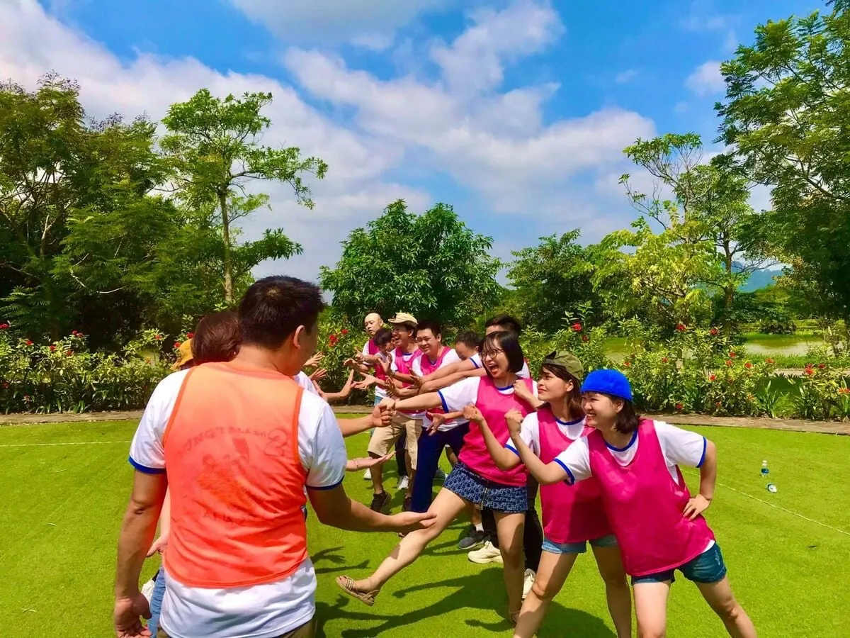 dau-la-nhung-vat-dung-khong-the-thieu-cho-mot-buoi-pool-party-thanh-cong