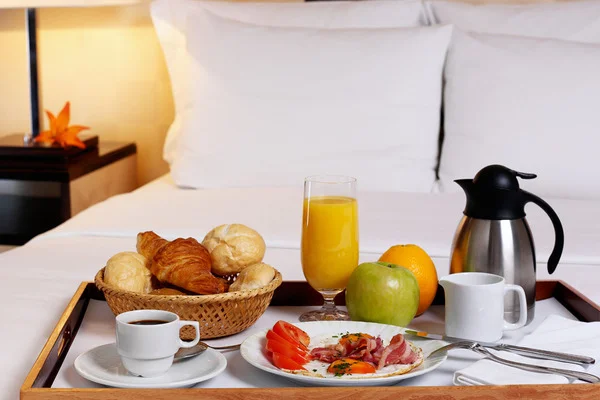 room-service-la-gi-1