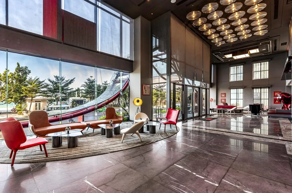 Radisson Red: Vị trí, đặc điểm, tiện ích, giá bán các hạng phòng & kinh nghiệm đặt phòng