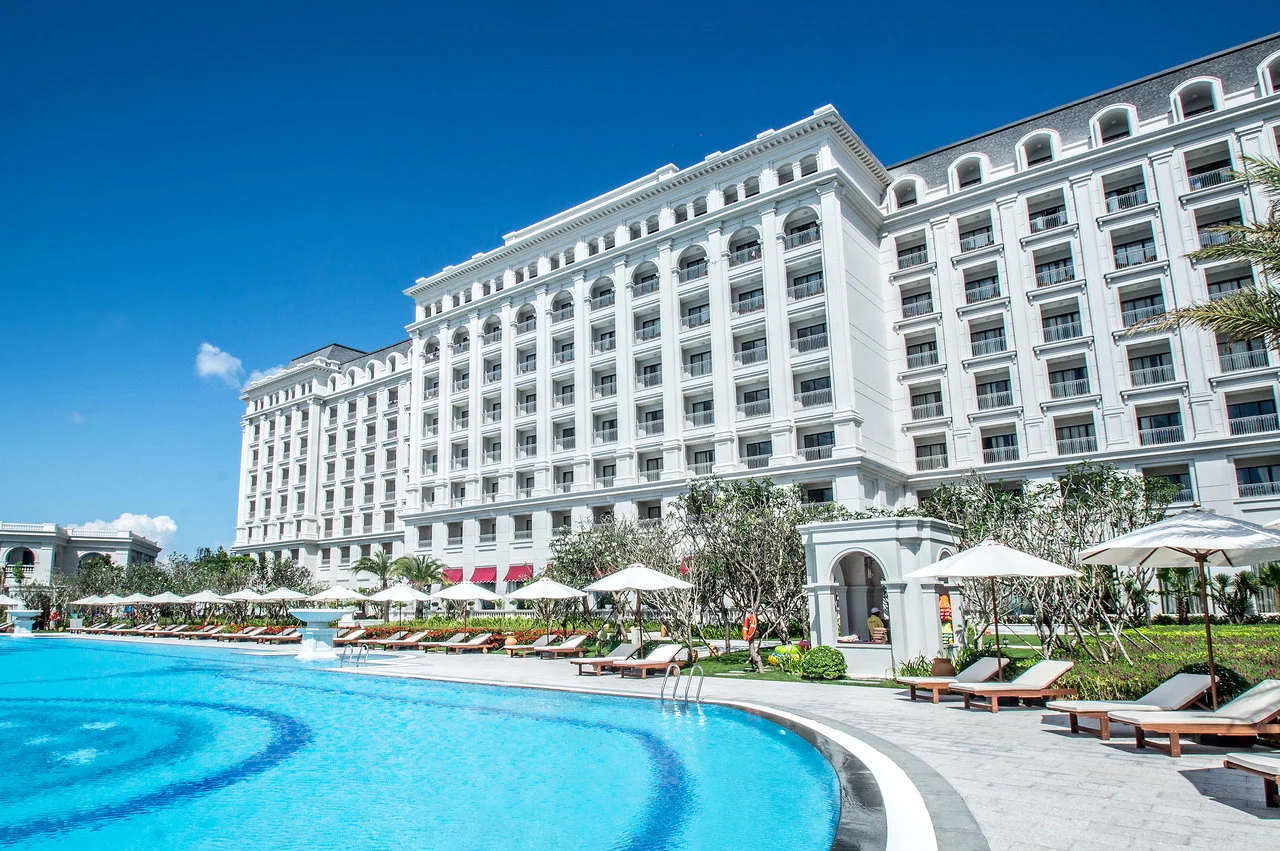 sheraton-phu-quoc-long-beach-resort-1-1