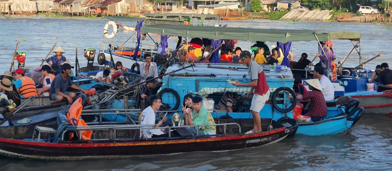 thu-vi-lich-trinh-mot-thoang-tay-do-voi-nhung-trai-nghiem-dang-nho-1649569347