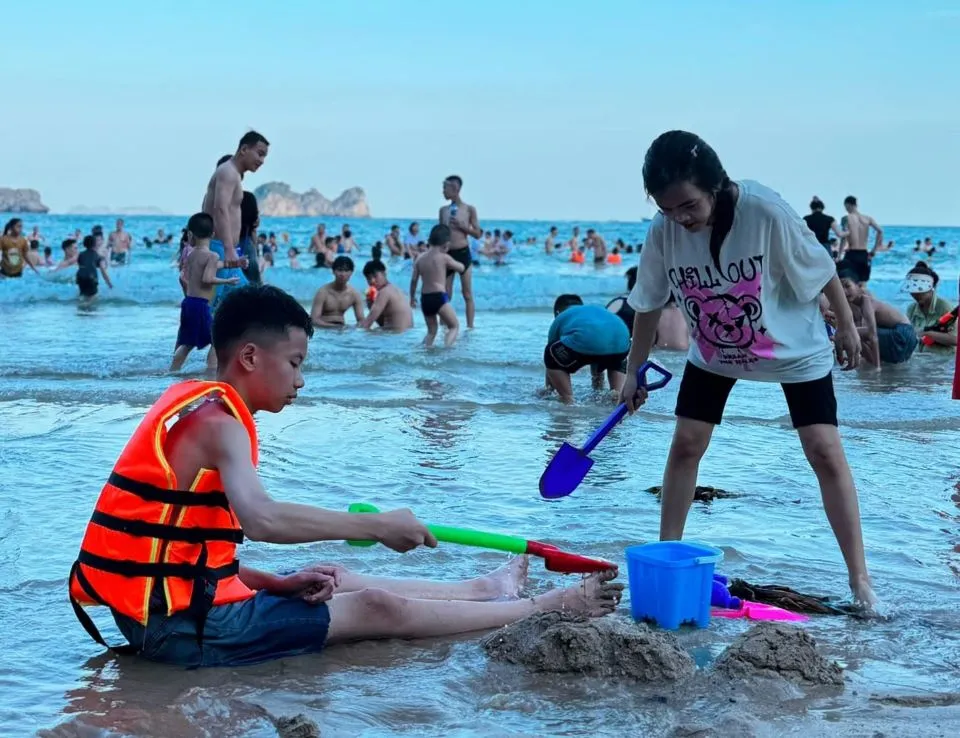 tai-sao-nen-dat-tour-cat-ba-vinh-lan-ha-tai-phe-travel