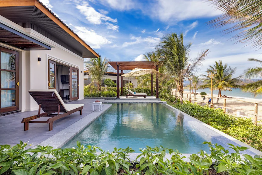 Villa-Garden-View-4PN
