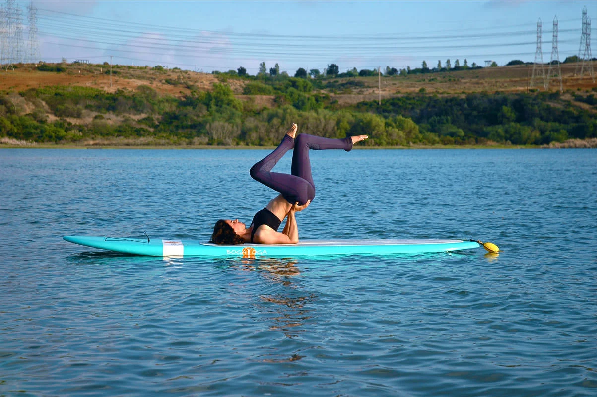 yoga-tren-van-cheo-dung-sup-yoga-wetrek_vn-1