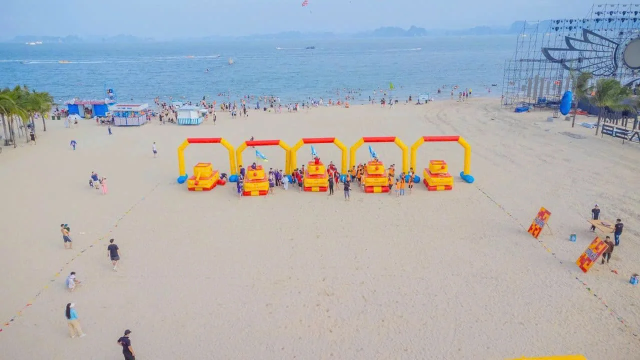 Quy trình 5 bước đảm bảo an toàn tuyệt đối khi tổ chức Teambuilding bãi biển: Từ sơ cứu đến dự phòng thời tiết xấu