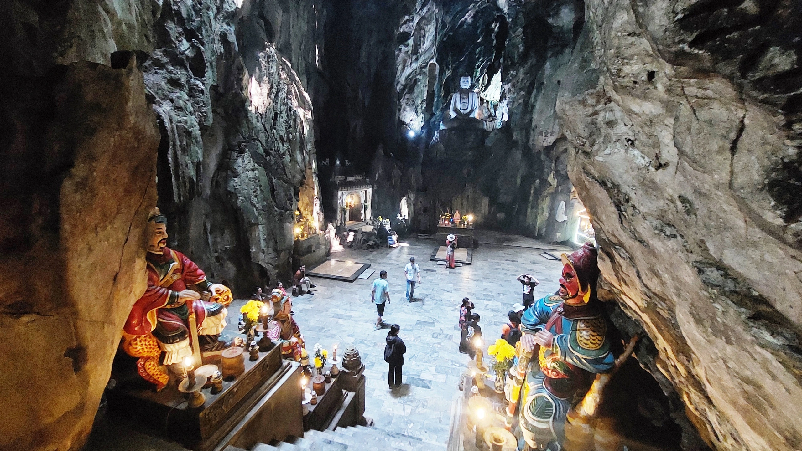 18a-danh-thang-ngu-hanh-son-dang-dung-truoc-cuoc-quy-hoach-lon-chua-tung-coanh-hoang-son-1760371613943973379412