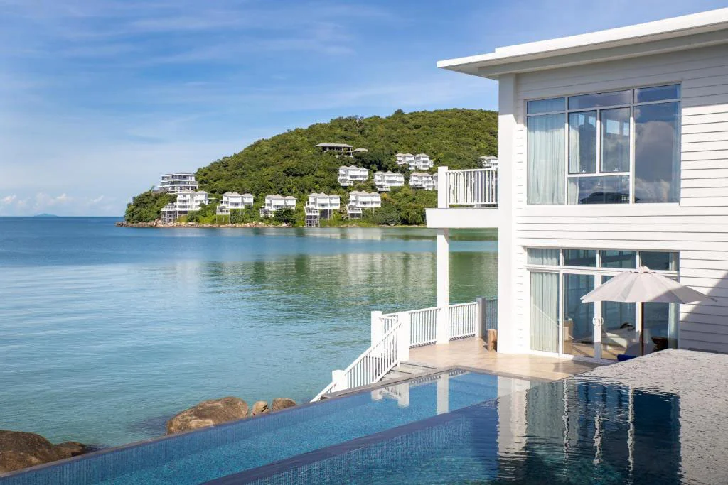 5-bedroom-water-retreat-villa-with-private-pool-premier-village-phu-quoc-1