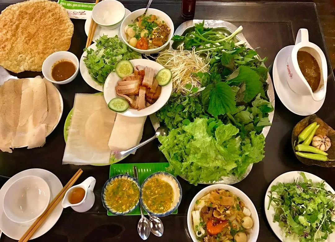 am-thuc-tran-da-nang-dam-da-huong-vi-xu-quang-03-1636209837