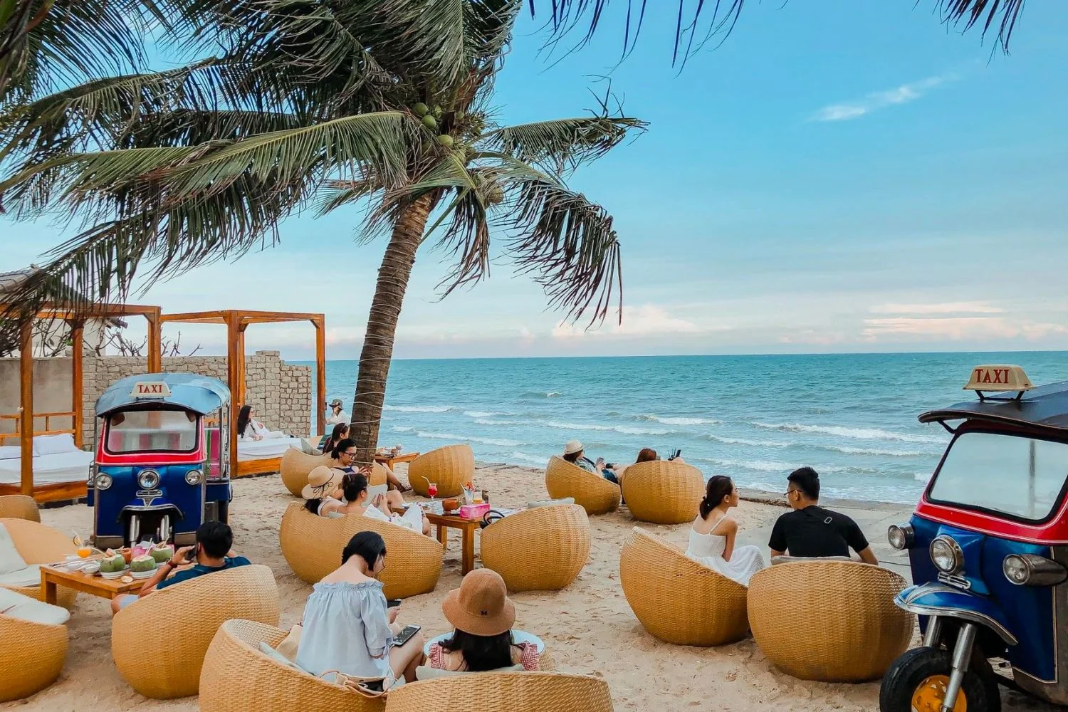 chameleon-beach-bar-4