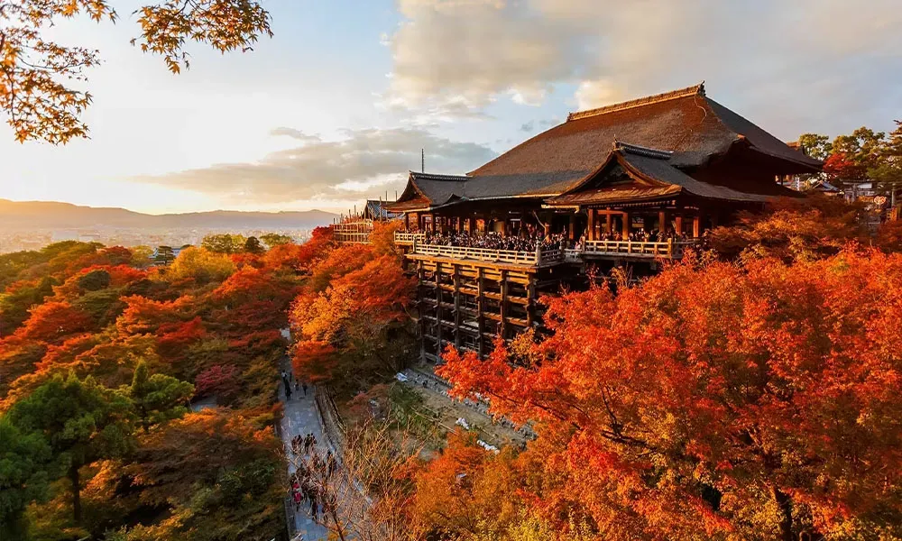 chua-thanh-thuy-kiyomizu-dera-kyoto-tuyet-tac-ngam-la-do-tu-tren-cao