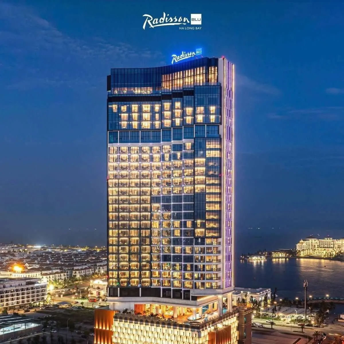 tai-sao-loai-hinh-combo-ha-long-sang-trong-ket-hop-radisson-blu-va-tau-horizon-lai-la-xu-huong-thoi-thuong
