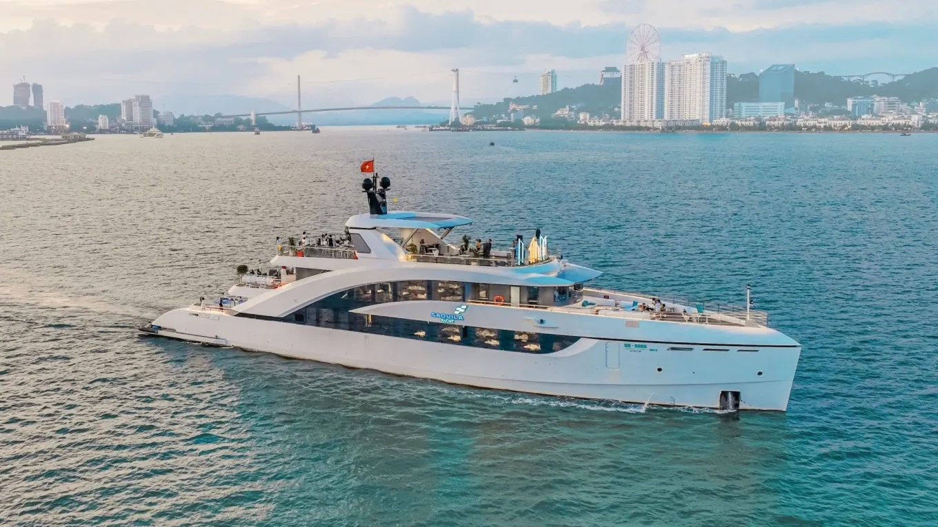 hai-trinh-doc-ban-cua-du-thuyen-saquila-daily-cruise-dien-ra-nhu-the-nao