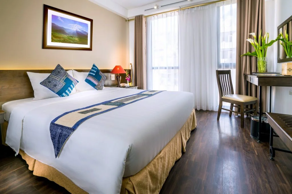 Room_33-scaled-1024x683