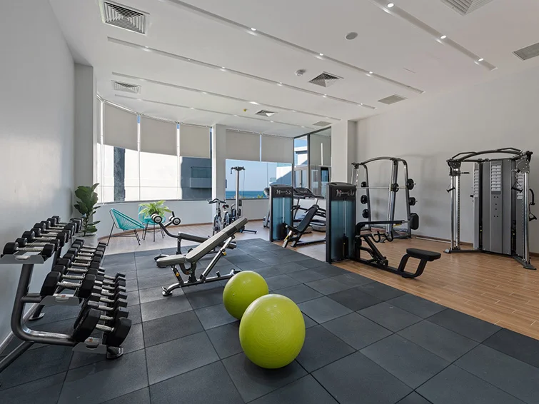 setup-phong-tap-gym-khach-san-resort-sunset-hotel-nha-trang-wp
