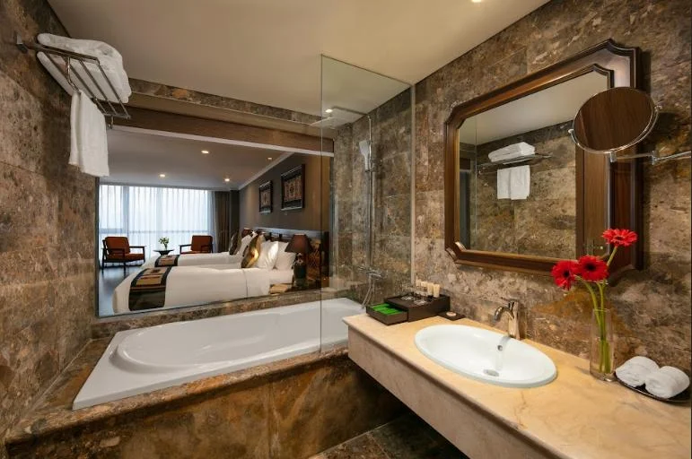 Combo Hà Nội - Sapa tại Pistachio Sapa Hotel: Trải nghiệm bể bơi dát vàng vô cực và phòng bồn tắm view núi