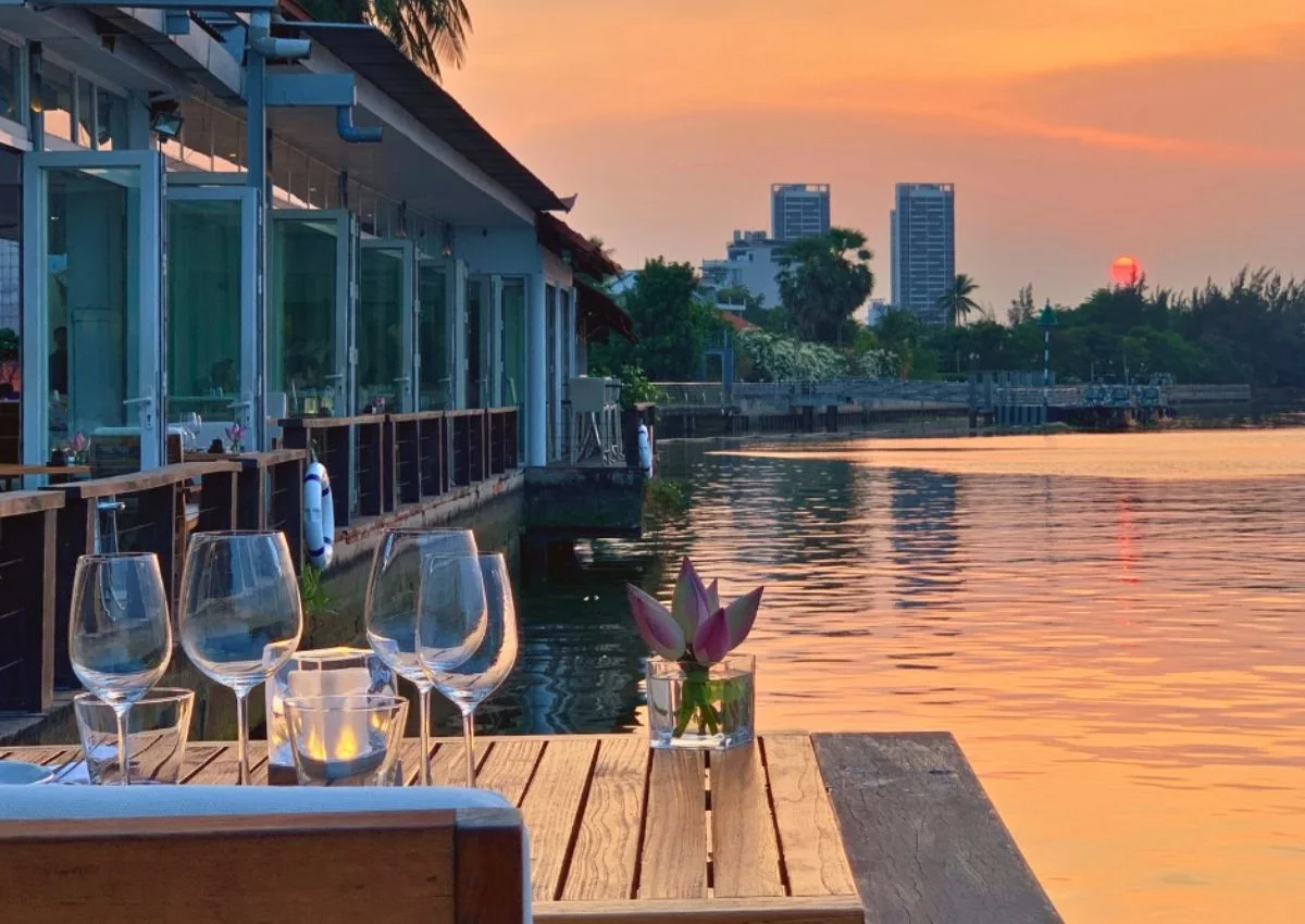 the-deck-saigon