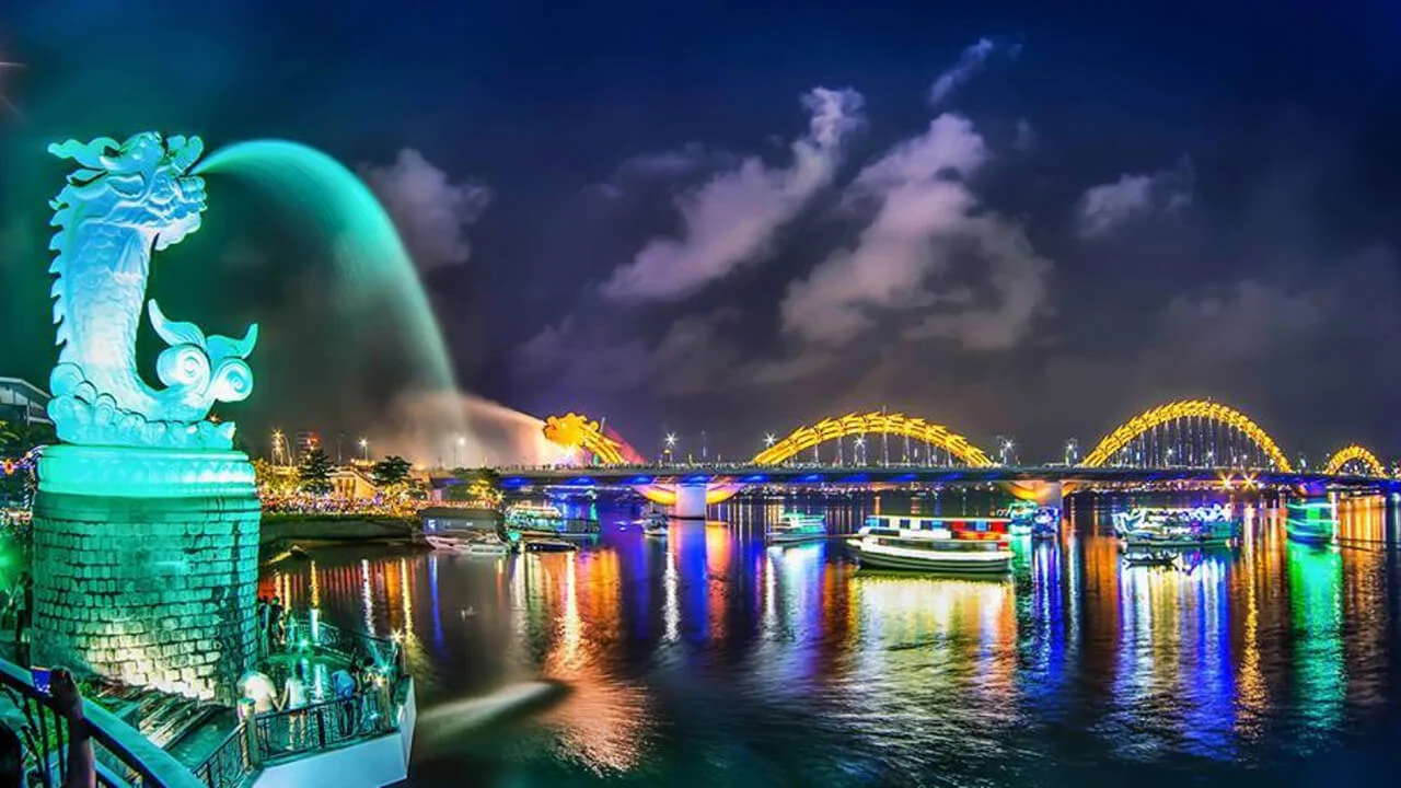 thoi-gian-cau-rong-phun-lua-da-nang