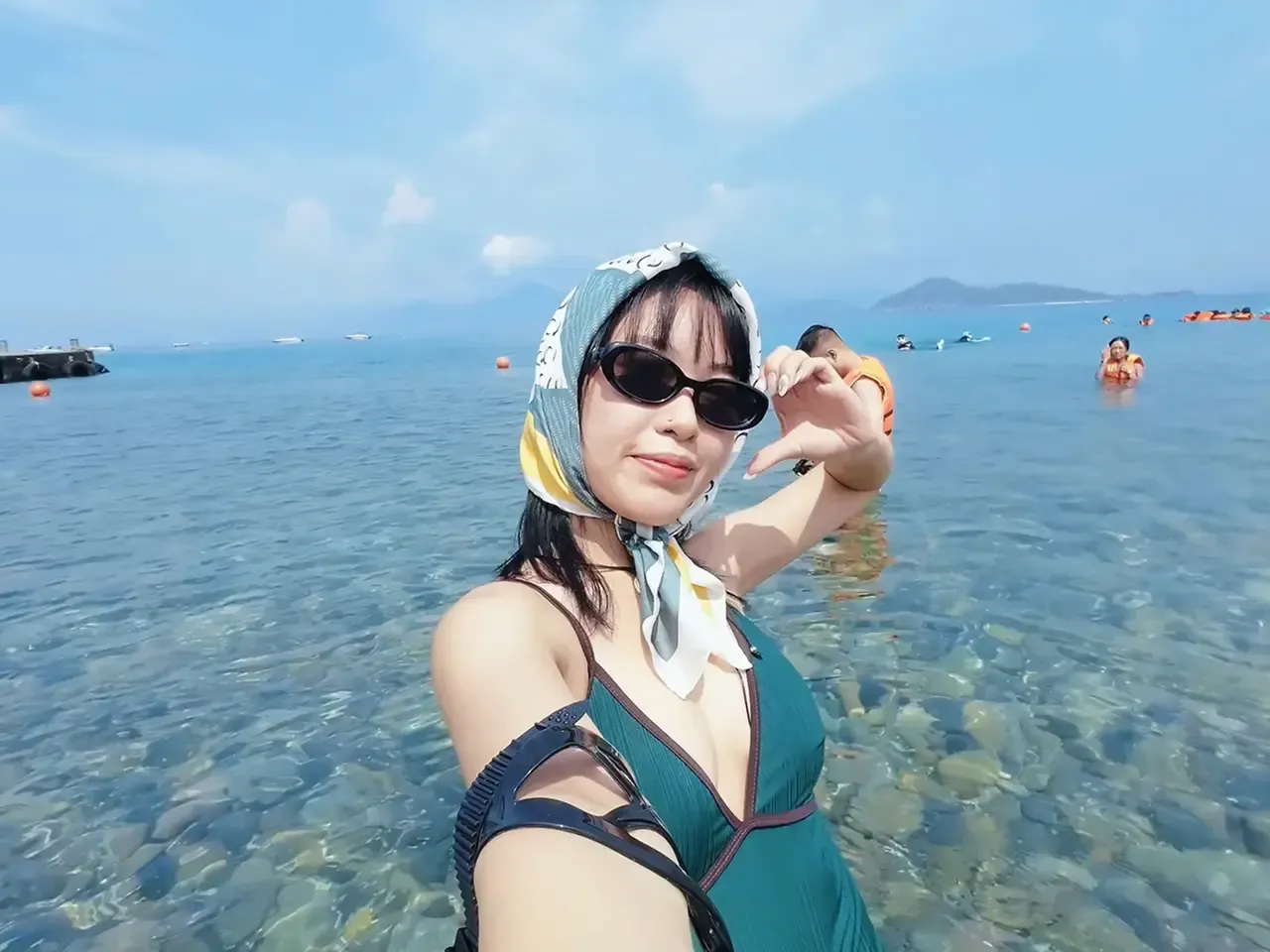 tour-3-dao-o-nha-trang-hon-mun-lang-chai-mini-beach-2