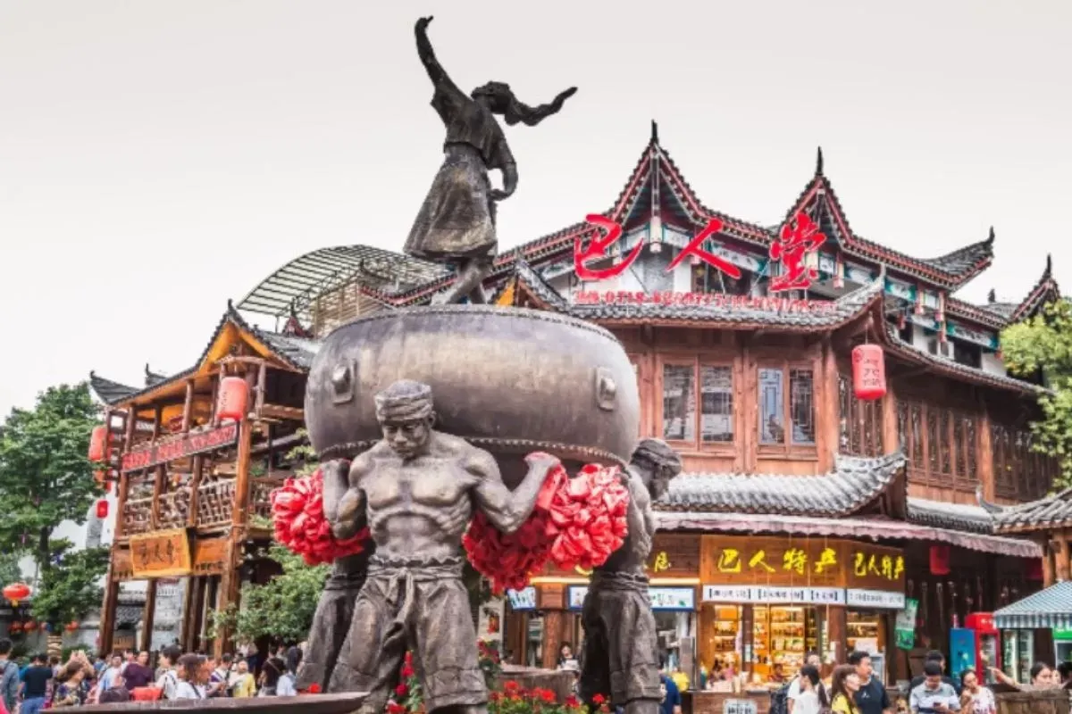 tour-an-thi-phuong-hoang-co-tran-truong-gia-gioi-5-1