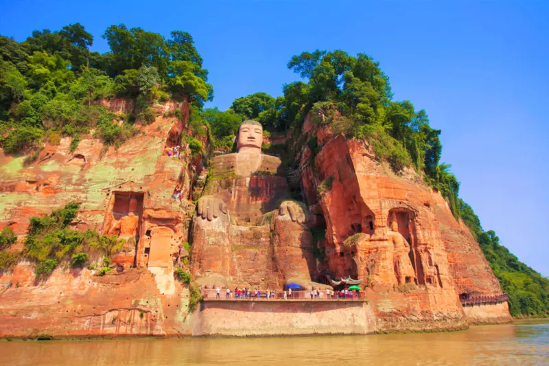 chiem-bai-lac-son-dai-phat-tuong-phat-bang-da-cao-nhat-the-gioi