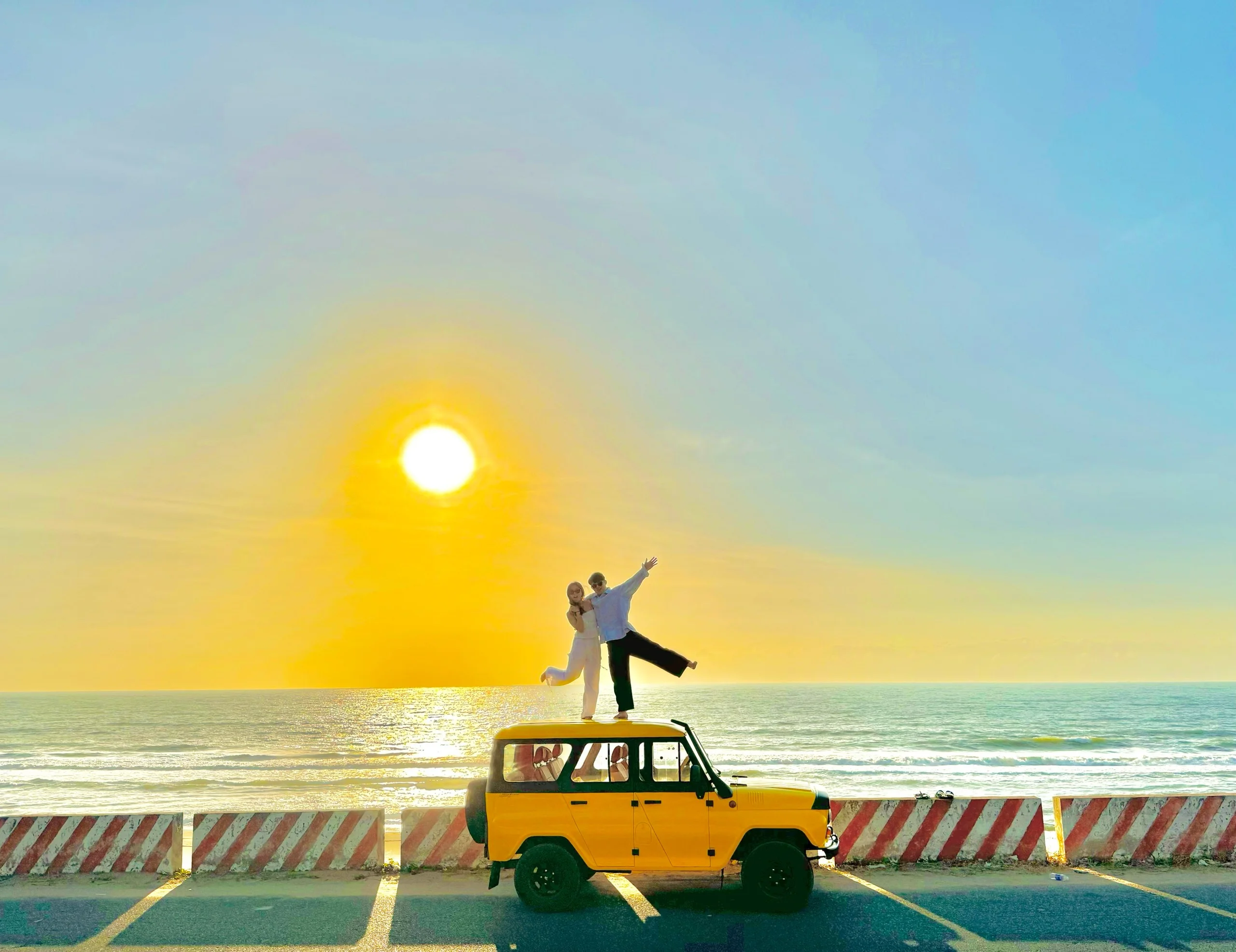 tour-xe-jeep-chup-anh-tai-mui-ne-voi-nhiep-anh-gia-chuyen-nghiep-23 (1)-1
