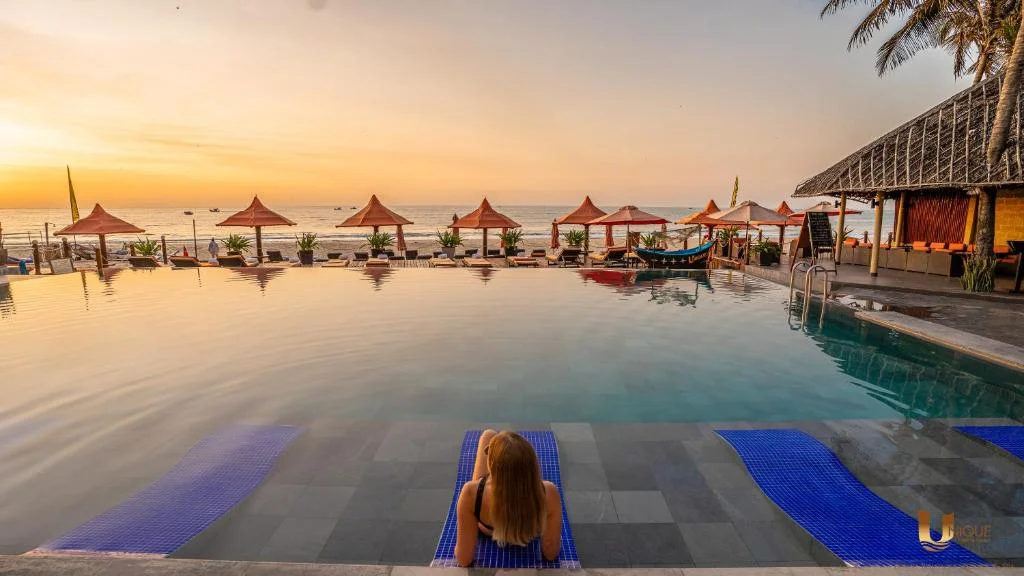 Unique-Mui-Ne-Resort-check-in